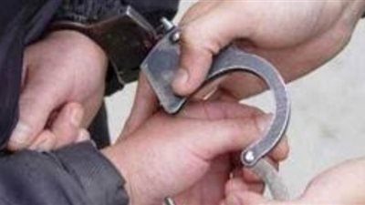 ضبط عاطل بحوزته 1,5 كيلو حشيش بشبرا الخيمة