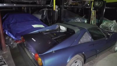 أمريكي يحتفظ بأفخم 300 سيارة في العالم داخل جراج خاص | فيديو