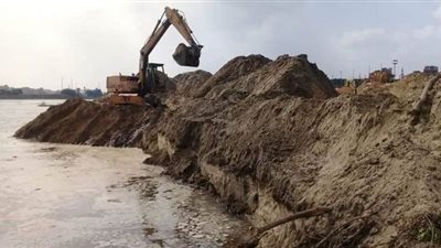 الري:  إزالة ردم أكثر من 35 ألف فدان بفرع دمياط