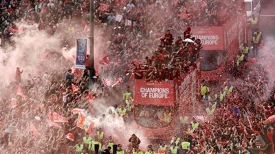 ميرور: مخاوف من احتفالات حاشدة لجماهير ليفربول حال التتويج بالبريميرليج