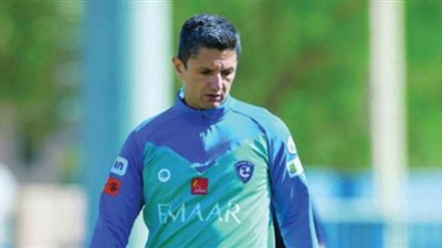 الهلال السعودي يرد على رحيل مدربه إلى فنربخشة التركي 