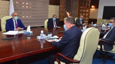 الإسكان: وضع المخططات لتنفيذ مشروعات عمرانية وتنموية بأراض قطاع الأعمال