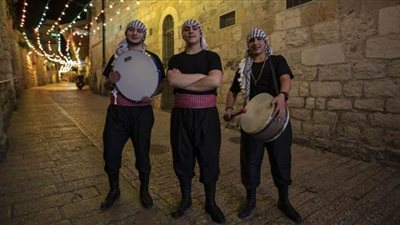 إسرائيل تمنع مسحراتي واد الجوز بالقدس من العمل وتهدد باعتقاله