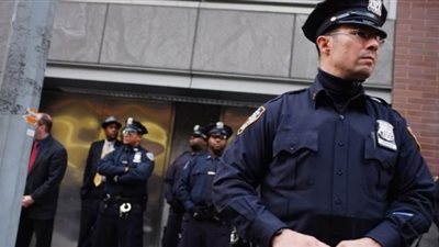 الأجهزة الأمنية الأمريكية  تلقي القبض على قياديين مناهضين لإجراءات الحجر المنزلي | فيديو