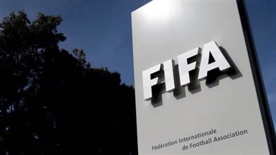 موقع مغربي يسخر من دعم الفيفا للاتحادات بسبب كورونا