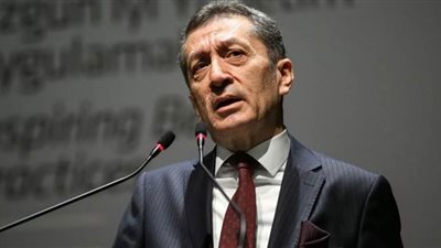 وزير التعليم التركي: نخطط لإعادة افتتاح المدارس أول يونيو