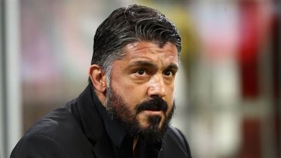 جاتوزو يتبرع براتبه لعمال نابولي الإيطالي