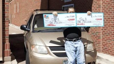 بعد أكثر من 30 عاما.. أمريكي يفوز بجائزتين يانصيب في نفس اليوم