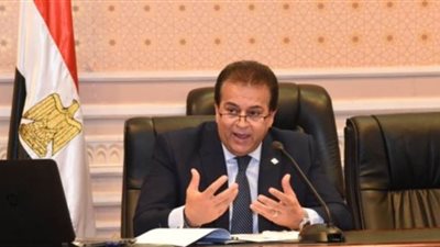 التعليم العالي تحدد نظام استكمال المناهج الدراسية بنظام التعليم عن بُعد