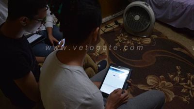 طلاب الصف الثاني الثانوي: امتحان 