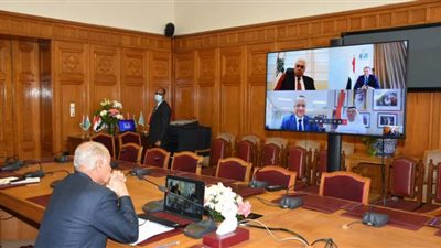 أبو الغيط يبدأ كلمته في اجتماع وزراء الخارجية العرب بالدعاء بألا تطول جائحة كورونا