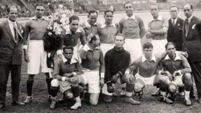 فلاش باك.. صاروخ المصري يعد حارس مرمى هيسبيريا اليوناني بعدم التسديد