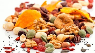 7 أصناف من المكسرات والفواكه المجففة لصحتك في رمضان