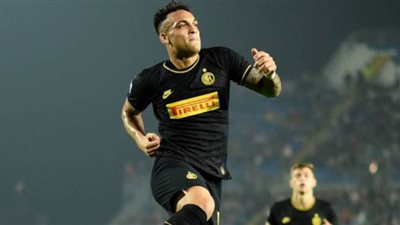 آس: برشلونة يرفض شروط إنتر ميلان لانتقال لاوتارو مارتينيز