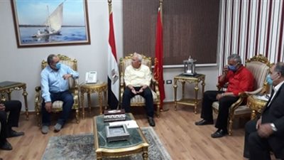 محافظ بورسعيد يستقبل رئيس الهيئة العامة لمشروعات التعمير والتنمية الزراعية