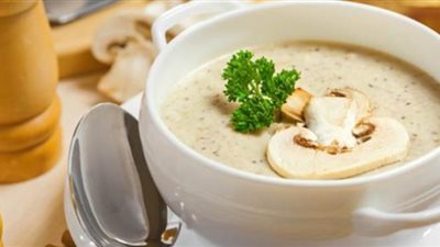 طريقة عمل شوربة الدجاج بالمشروم| فيديو