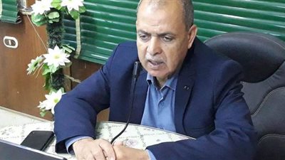 1656 طالبا يؤدون امتحان اللغة الاجنبية الاولى أونلاين في الوادي الجديد