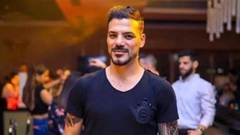 عمرو زكي