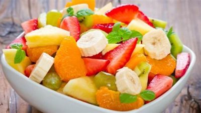 طريقة عمل سلطة كوكتيل الفاكهة مع الخضار | فيديو