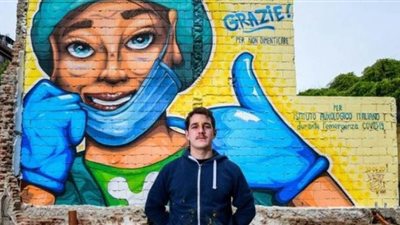 للذكرى.. جرافيتي عملاق لتكريم الطواقم الطبية في إيطاليا