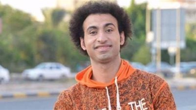 علي ربيع ينشر فيديو من تسجيل أغنية 