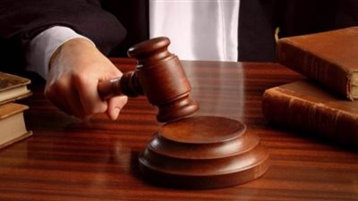 تأجيل إعادة محاكمة متهمين في 