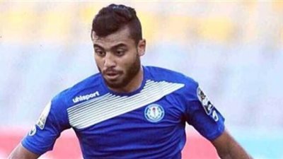 الأهلي يعلق مفاوضاته مع مهاجم سموحة