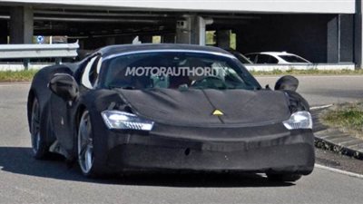 اختبارات سيارة فيراري SF90 Stradale سبايدر