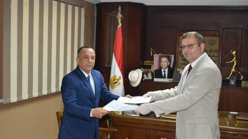 الدكتور مصطفى وزيري