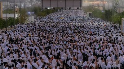 السياحة: سهولة في نفرة الحجيج وطلائع الحجاج تصل مزدلفة لجمع الحصوات