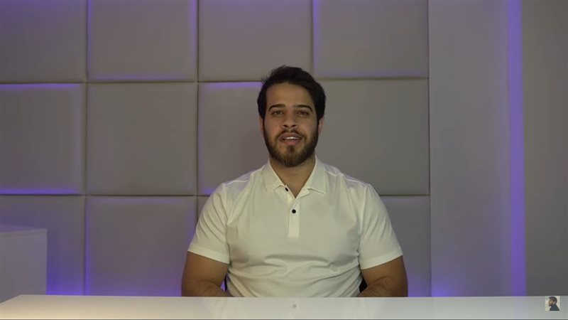 الفنان المعتزل أدهم