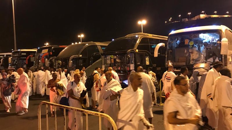 نزول الحجاج إلى مشعر