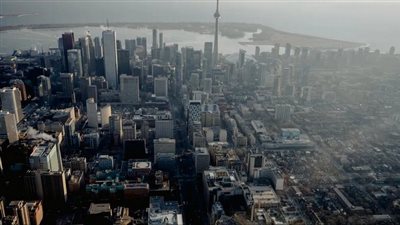 انقطاع الاتصالات يشل الحياة في كندا.. والسكان يهربون للمقاهي والمكتبات العامة