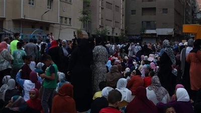 كنيسة ومسجد وشلالات البلالين.. صلاة العيد في المعادي شكل تاني |صور