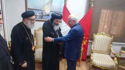 وفد كنسي يزور ديوان محافظة بورسعيد لتقديم التهنئة بعيد الأضحى | صور