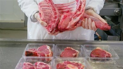 تفسير رؤية الجزار في المنام وعلاقتها بنشر الفساد والغلاء 