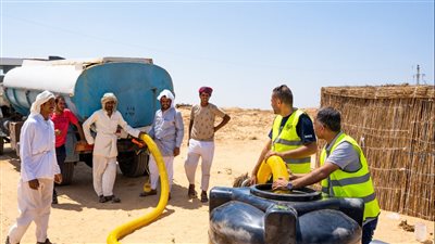 الجورة تنفذ قافلة إنسانية لقرى وتجمعات الشيخ زويد ورفح| صور 