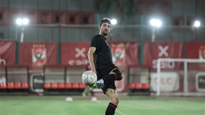 تعرف على التشخيص المبدئي لإصابة ثنائي الأهلي طاهر محمد طاهر ومحمد هاني