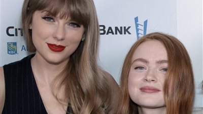  سادي سنيك تشيد بـ تايلور سويفت: لها مستقبل كمخرجة