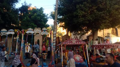 إقبال الأطفال على مراجيح أبو العباس في الإسكندرية للاحتفال بثاني أيام العيد | صور 