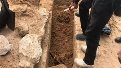 لصوص ينبشون القبور لسرقة أسنان وعظام الأموات الذهبية في اليمن