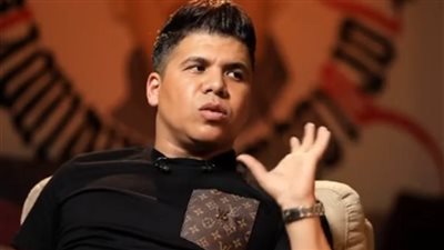 عمر كمال يعلن انفصاله عن خطيبته: «أنا في أحزن حالاتي»