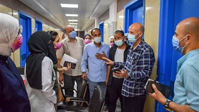 وكيل صحة الشرقية يتفقد مستشفيات حميات وصدر الزقازيق 