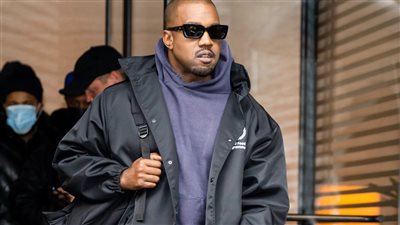  كانييه ويست يفتتح متاجر للبيع بالتجزئة لعلامته التجارية YZYSPLY | صور