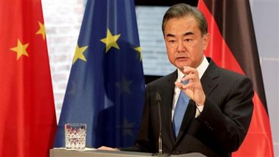 الصين تحذر دول آسيا: لا تكونوا قطع شطرنج من قبل القوى الكبرى