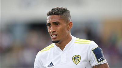 برشلونة يتفوق على تشيلسي في صفقة رافينيا 