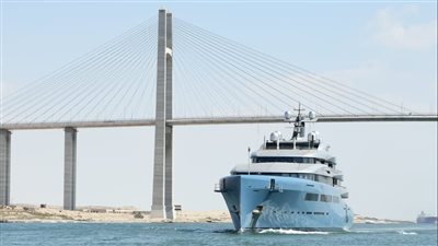 قناة السويس تشهد عبور AVIVA أحد أغلى اليخوت السياحية في العالم| صور 