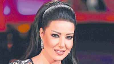 سمية الخشاب تبدأ تصوير أرواح خفية.. بعد العيد