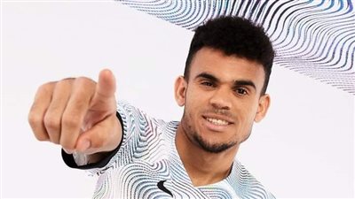 ليفربول يعلن عن ارتدائه قميصه الثانى الجديد أمام مانشستر يونايتد 