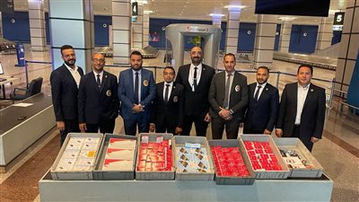 ضبط محاولة تهريب كمية من الأدوية البشرية بمطار القاهرة